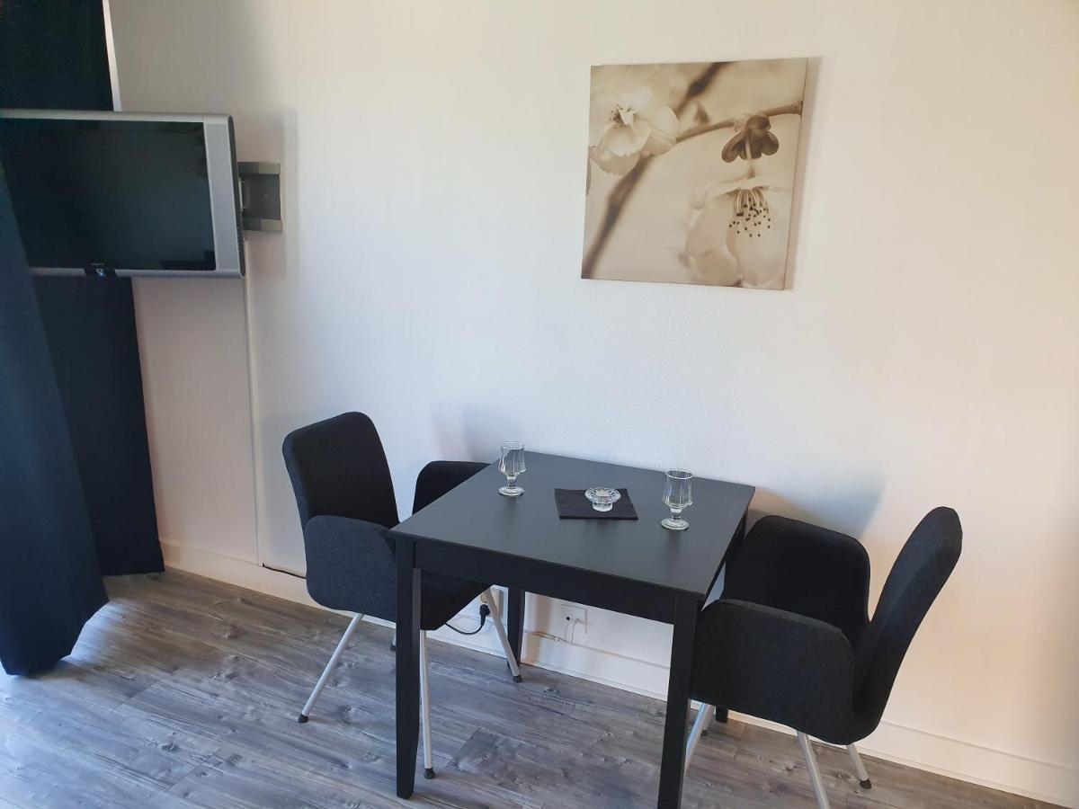 Hotell Dalsland Ed Exterior photo